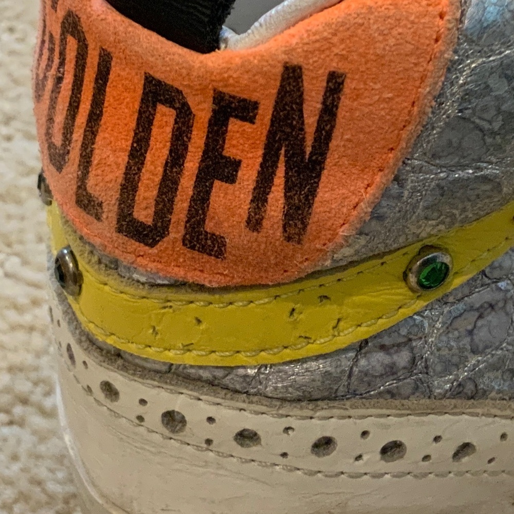 Golden Goose Gray and White Sneakers with Blue Laces - Picture 6 of 11